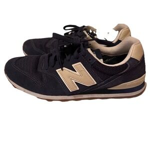 New Balance 996 Womens 7 B Navy Beige Sneakers Athletic Terraces Trainers Casual